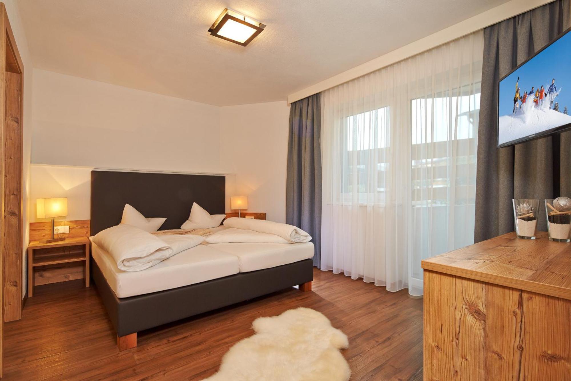Alpendiamond Ski In & Bike Out Apartments Top 200, 400 & Penthouse 600 Solden Exterior photo