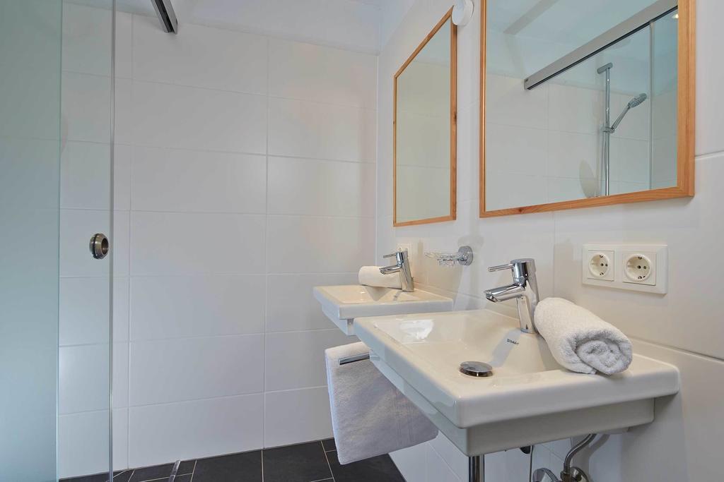 Alpendiamond Ski In & Bike Out Apartments Top 200, 400 & Penthouse 600 Solden Room photo