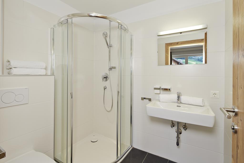 Alpendiamond Ski In & Bike Out Apartments Top 200, 400 & Penthouse 600 Solden Room photo
